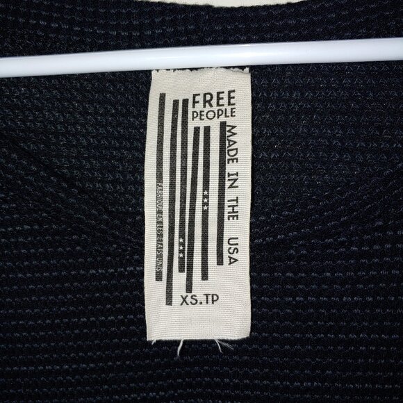 Free People Waffle Knit Split Back Oversized Thermal Top Size XS Black - Picture 2 of 7